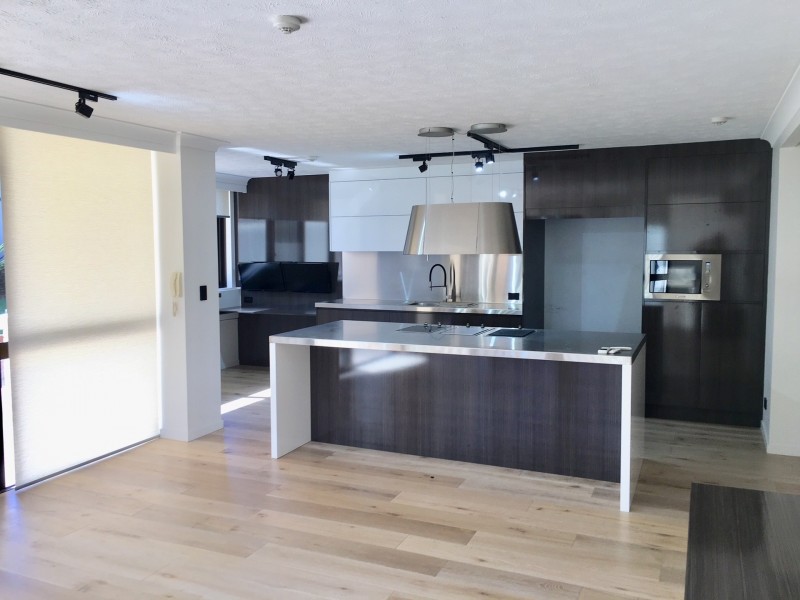 50 50 Old Burleigh Road, Surfers Paradise QLD 4217