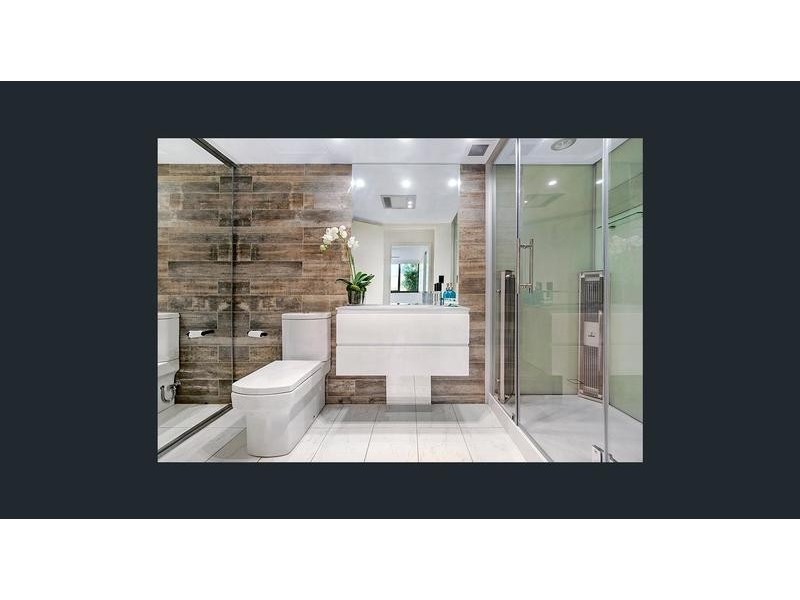 50 50 Old Burleigh Road, Surfers Paradise QLD 4217