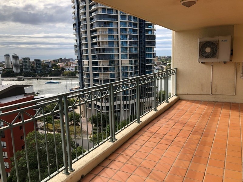 1 GOODWIN STREET, Kangaroo Point QLD 4169