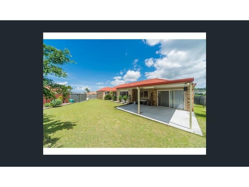 16 Pandora Crescent, Pacific Pines QLD 4211