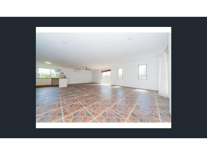 16 Pandora Crescent, Pacific Pines QLD 4211