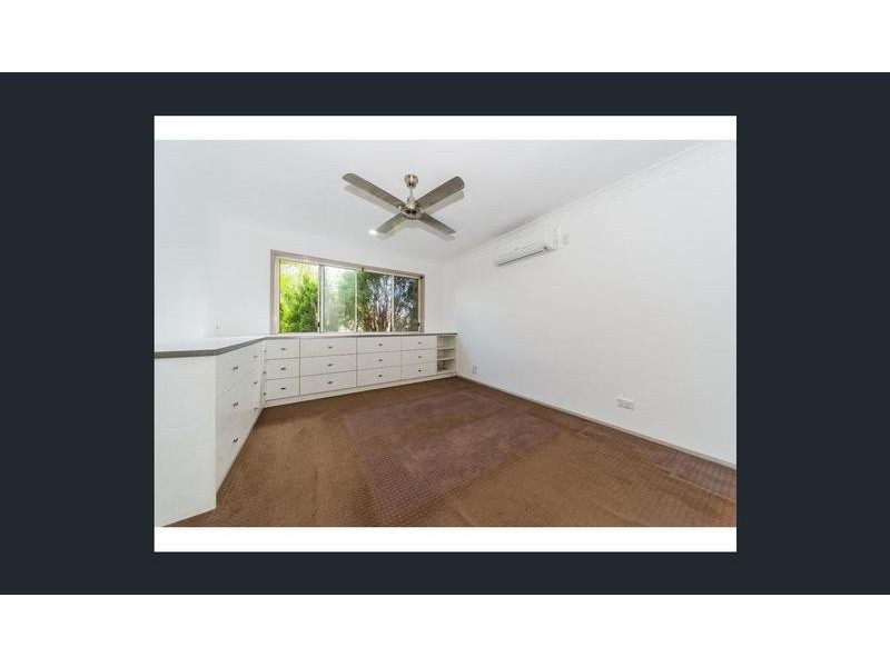 16 Pandora Crescent, Pacific Pines QLD 4211