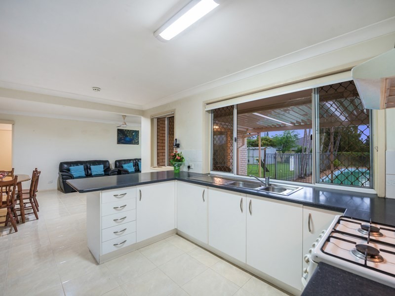 16 Falstaff Street, Sunnybank Hills QLD 4109