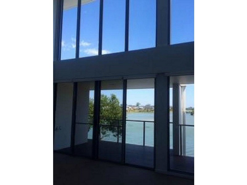 53/24-49 Varsity Parade ( EDGEWATER), Varsity Lakes QLD 4227