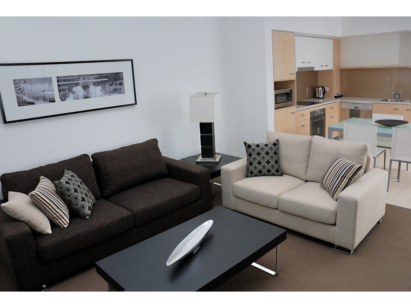 81/19 Lake Street, Varsity Lakes QLD 4227