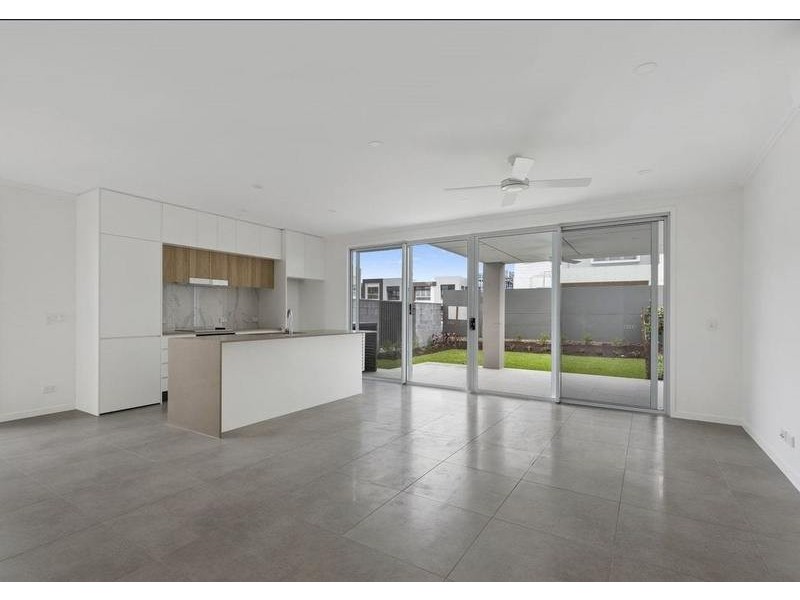89 Evergreen View, Robina QLD 4226