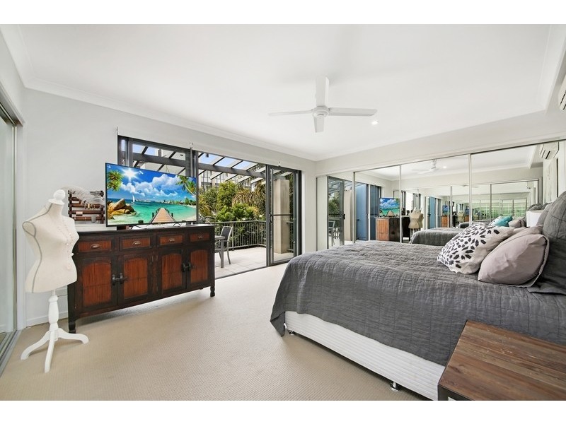 24/1 Acacia Crt, Robina QLD 4226