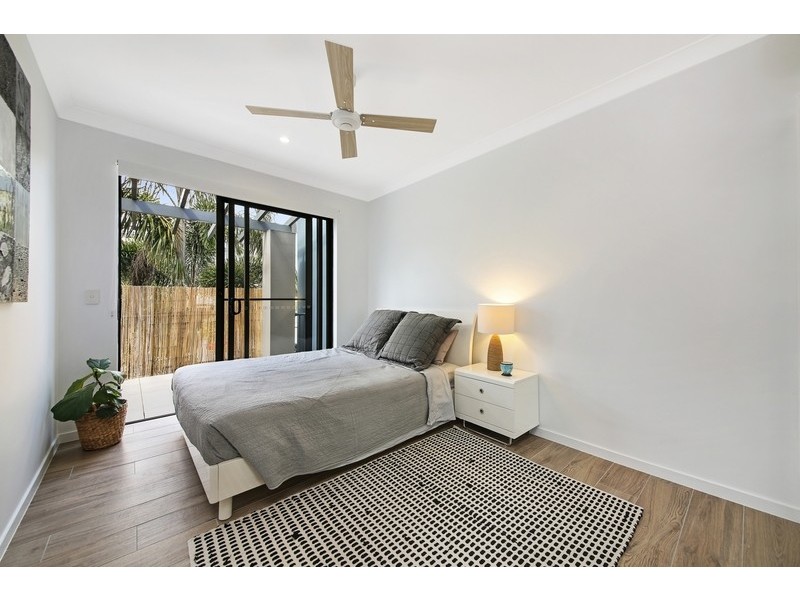 24/1 Acacia Crt, Robina QLD 4226