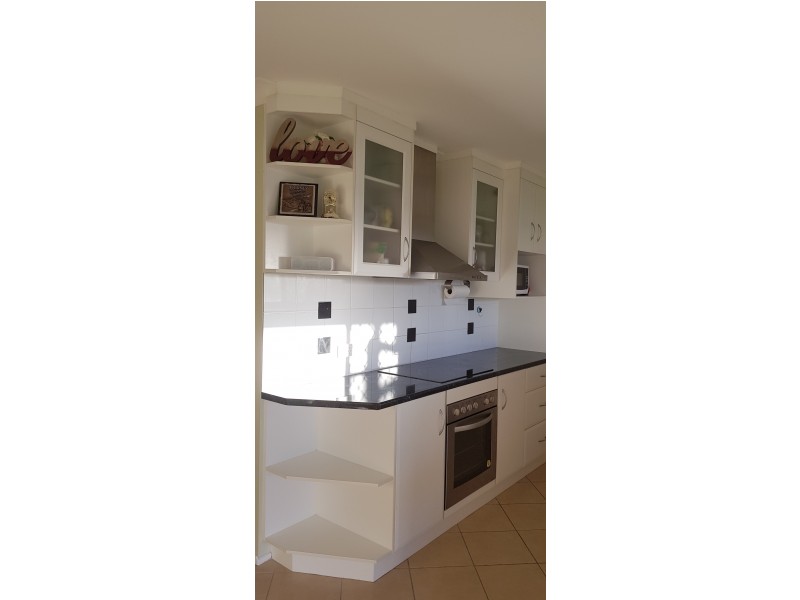 18 Petringa cresent, Springwood QLD 4127