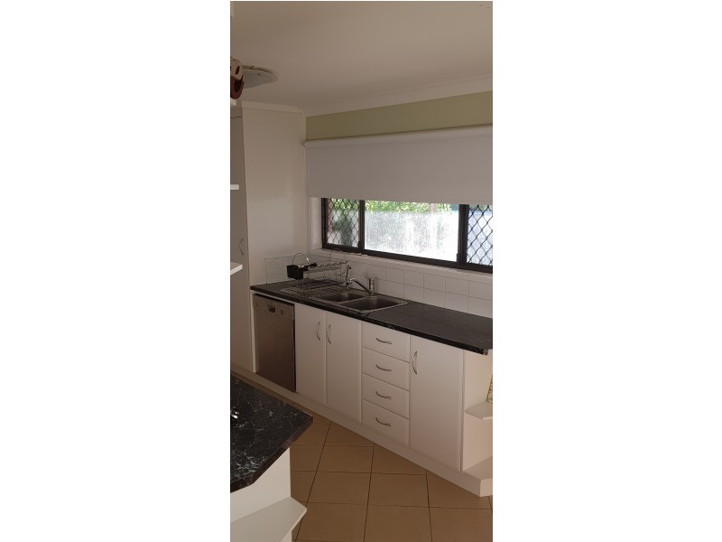 18 Petringa cresent, Springwood QLD 4127