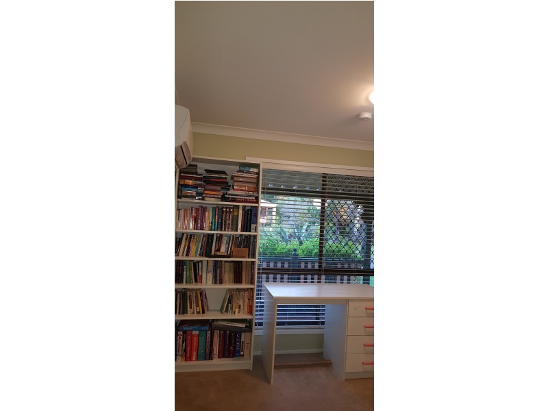 18 Petringa cresent, Springwood QLD 4127