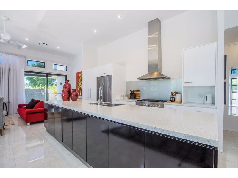 6150 Bolsena Circuit, Hope Island QLD 4212