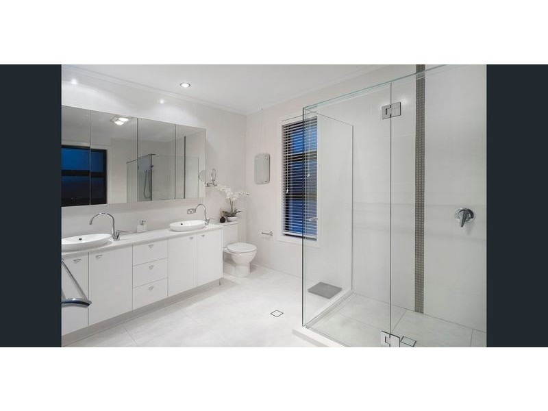6150 Bolsena Circuit, Hope Island QLD 4212