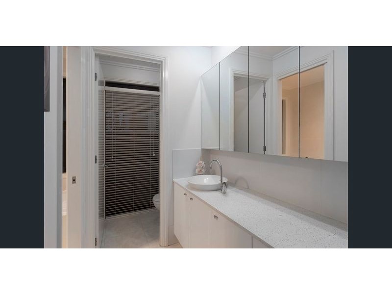 6150 Bolsena Circuit, Hope Island QLD 4212