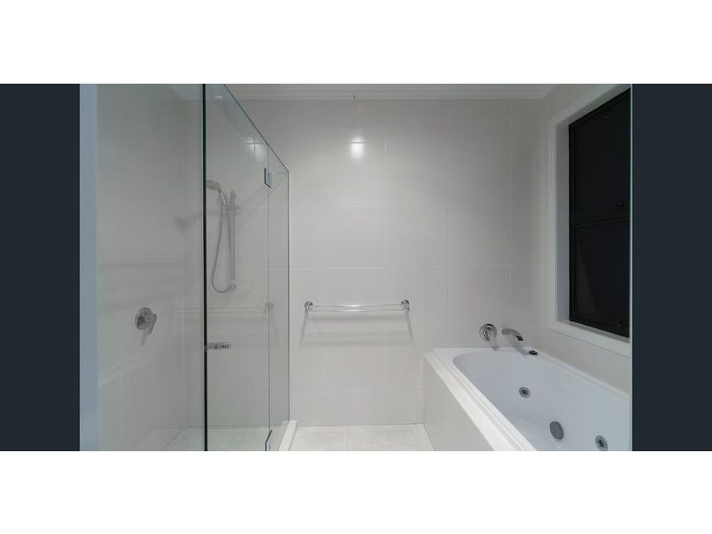 6150 Bolsena Circuit, Hope Island QLD 4212