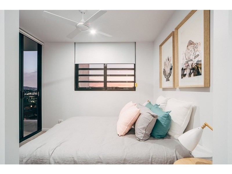 75/28 Wolseley Street, Woolloongabba QLD 4102