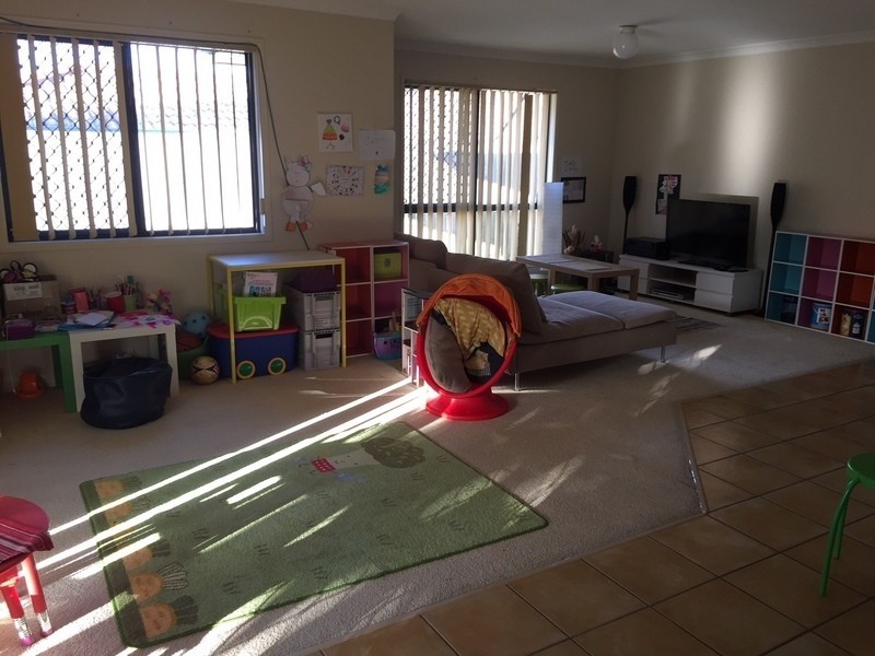 74 Manceshter Steet, Eight Mile Plains QLD 4113