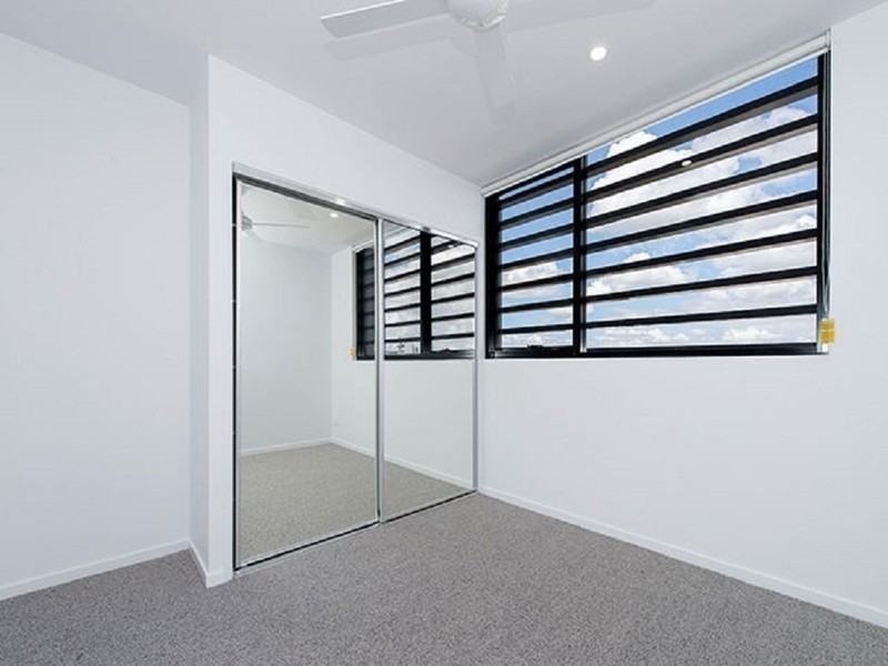 0907/28 Wolseley Street, Woolloongabba QLD 4102