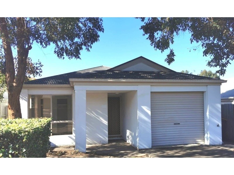 28 Coora Street, Wishart QLD 4122