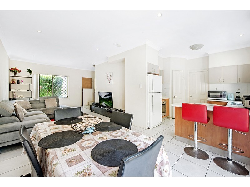 19 Kathleen St, Richlands QLD 4077