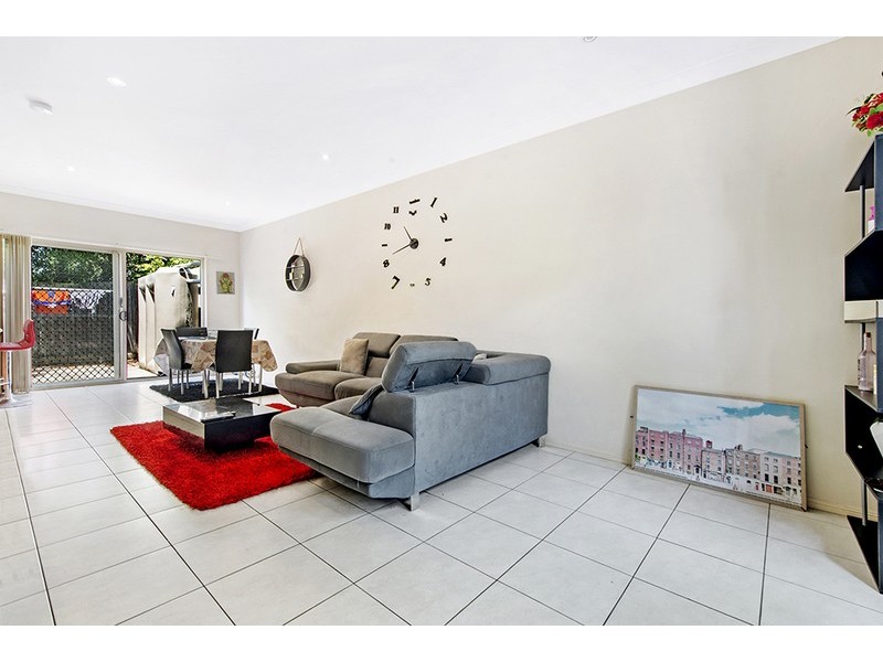 19 Kathleen St, Richlands QLD 4077