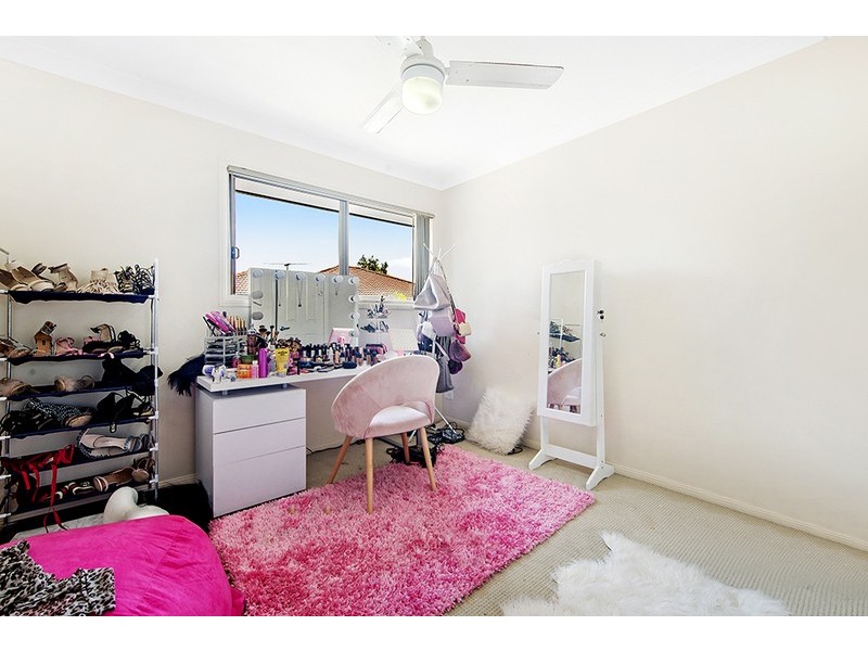 19 Kathleen St, Richlands QLD 4077