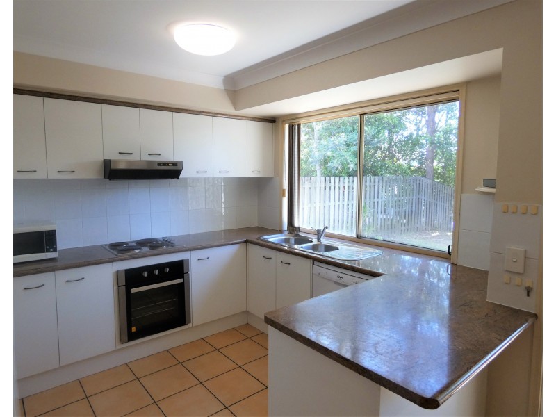 10/19 Harrow Pl., Arundel QLD 4214