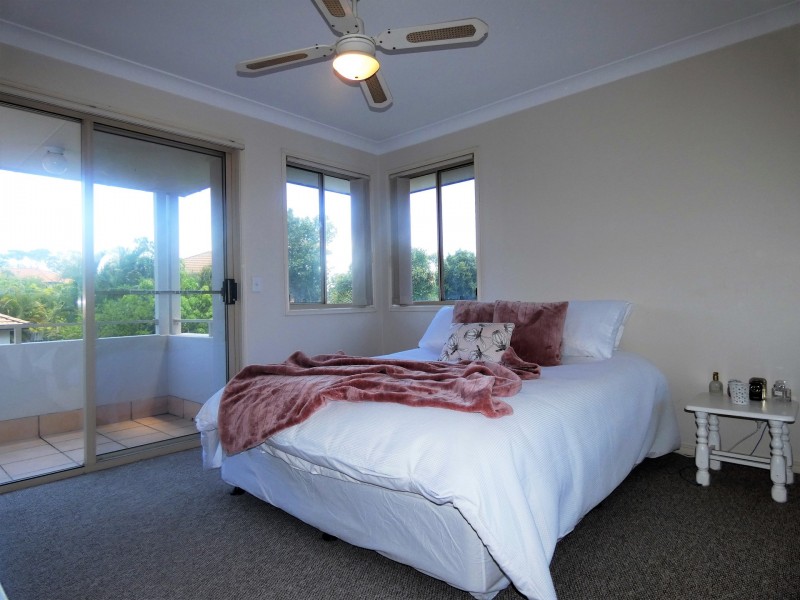 10/19 Harrow Pl., Arundel QLD 4214