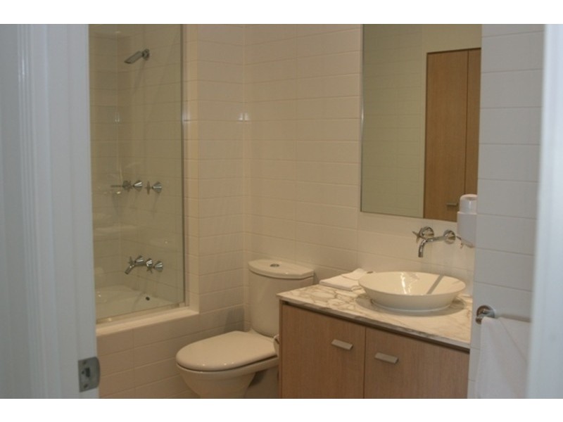 56/19 Lake Street, Varsity Lakes QLD 4227