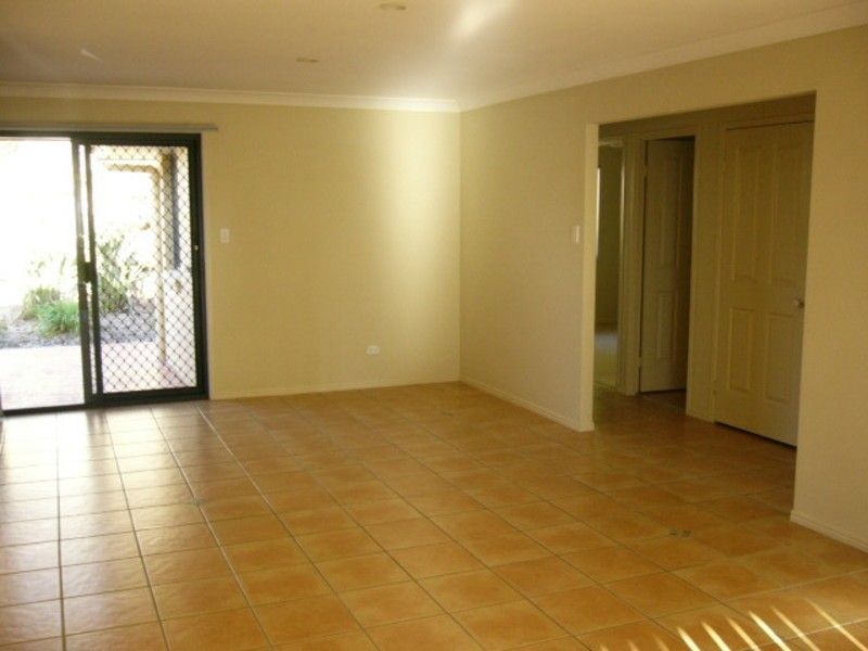 26 Buckingham Place, Eight Mile Plains QLD 4113