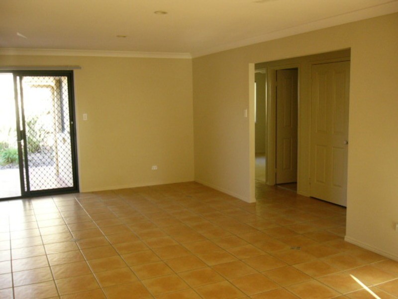 26 Buckingham Place, Eight Mile Plains QLD 4113