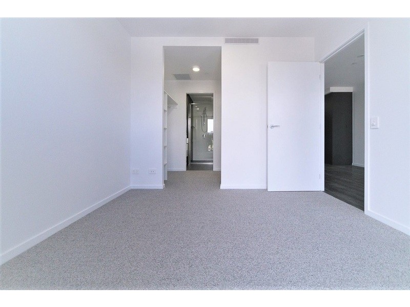 102/28 Wolseley Street, Woolloongabba QLD 4102