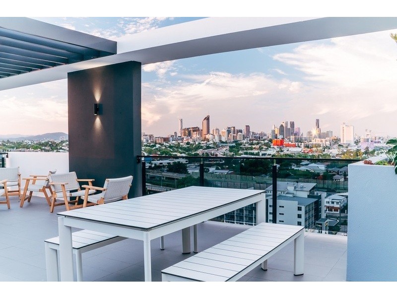 102/28 Wolseley Street, Woolloongabba QLD 4102