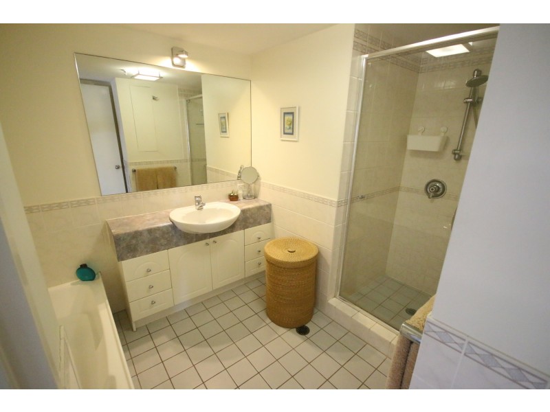 1 GOODWIN STREET, Kangaroo Point QLD 4169