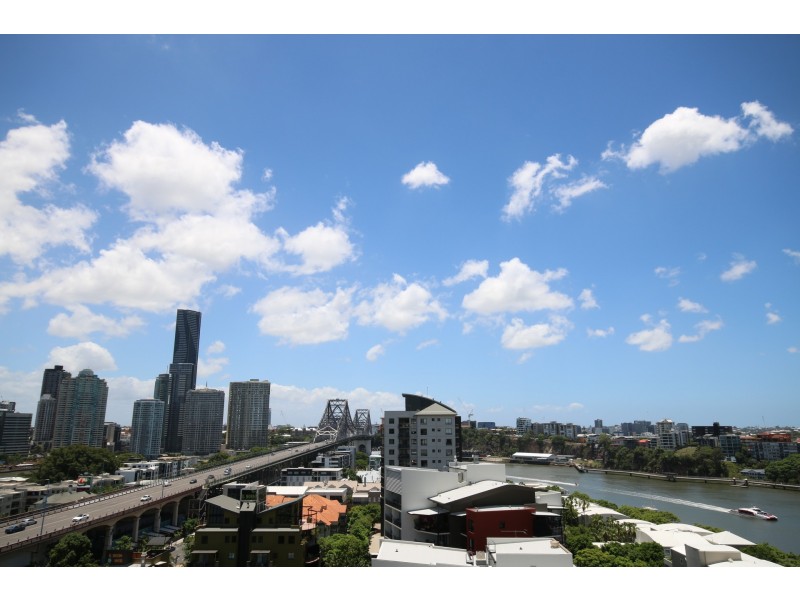 1 GOODWIN STREET, Kangaroo Point QLD 4169