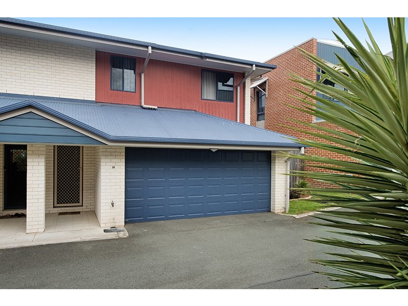170 Whiting Street, Labrador QLD 4215