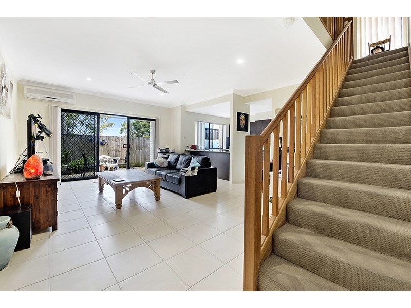 170 Whiting Street, Labrador QLD 4215