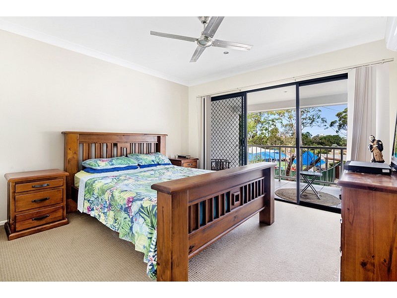 170 Whiting Street, Labrador QLD 4215