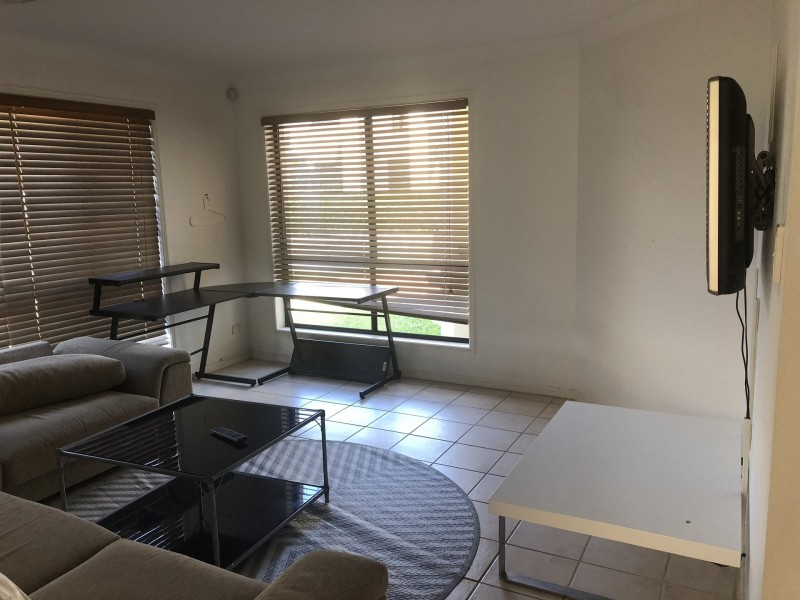 25 Regal Place, Eight Mile Plains QLD 4113