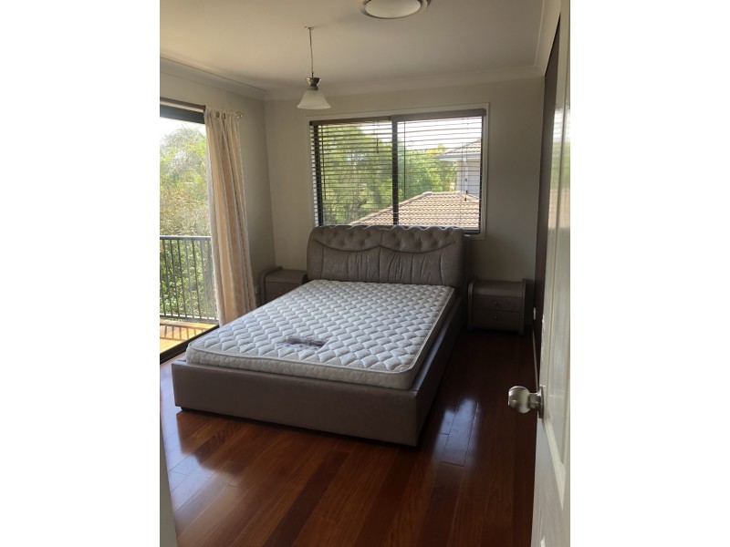 25 Regal Place, Eight Mile Plains QLD 4113