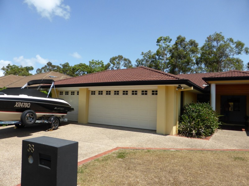 38 Petworth Court, Arundel QLD 4214