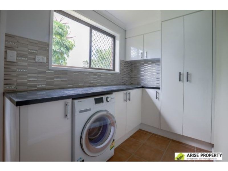 31 Baroona St, Rochedale South QLD 4123