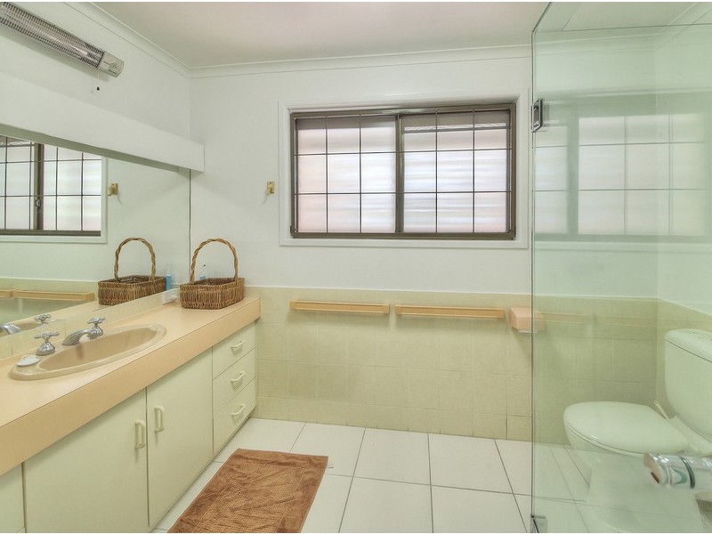 230 Bleasby Road, Eight Mile Plains QLD 4113