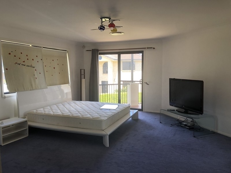 25 Regal Place, Eight Mile Plains QLD 4113