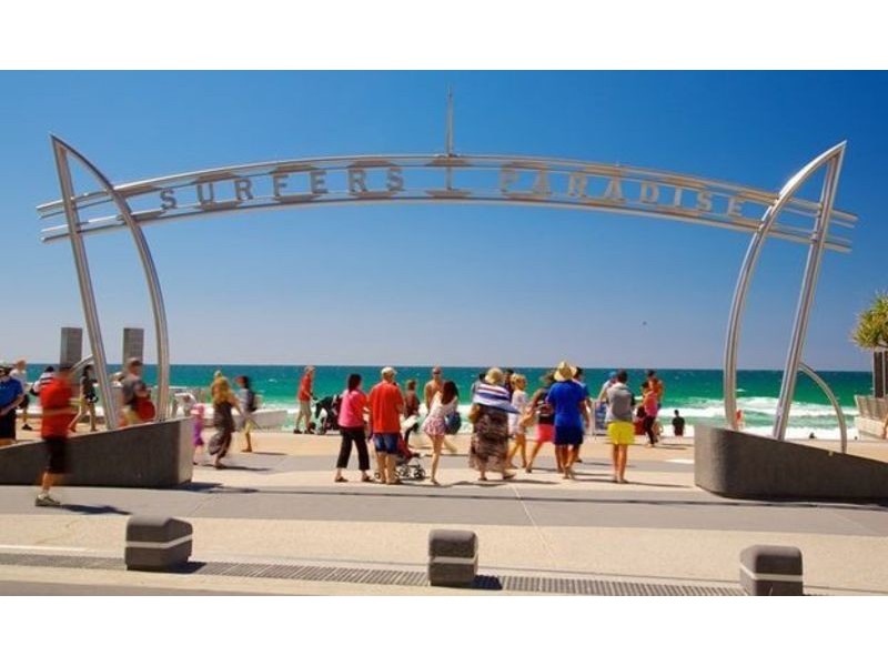 2/2 St Pauls Place, Isle Of Capri QLD 4217