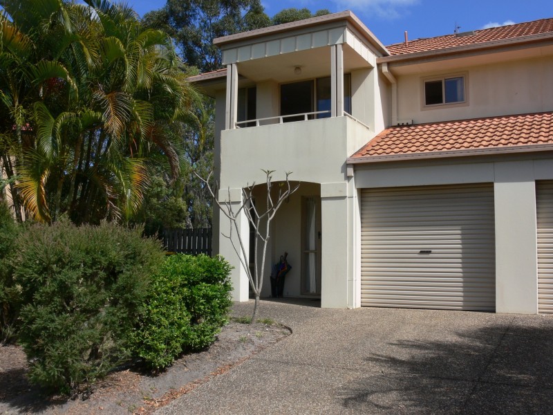 19 Harrow Place, Arundel QLD 4214