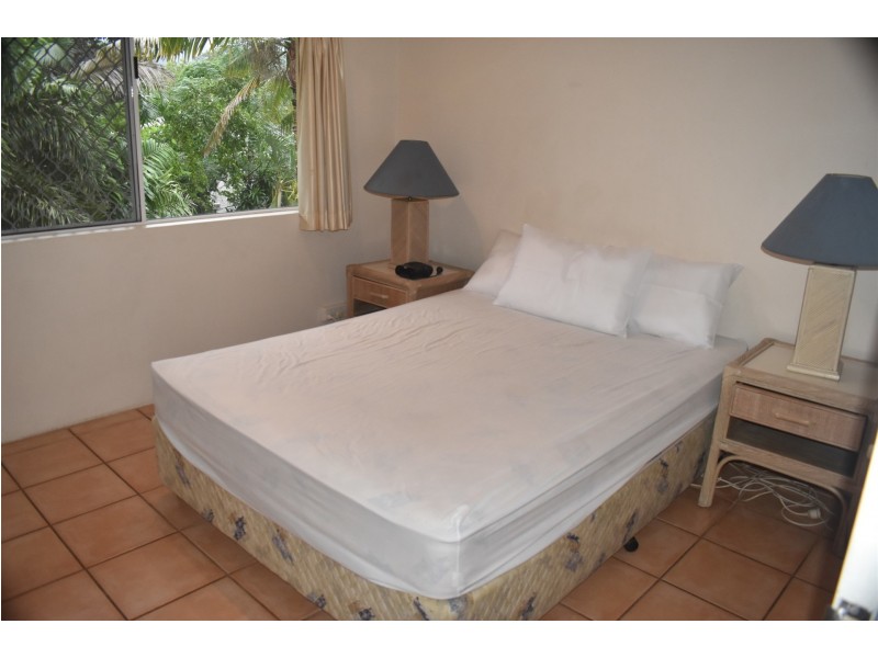 191 Mcleod Street, Cairns North QLD 4870