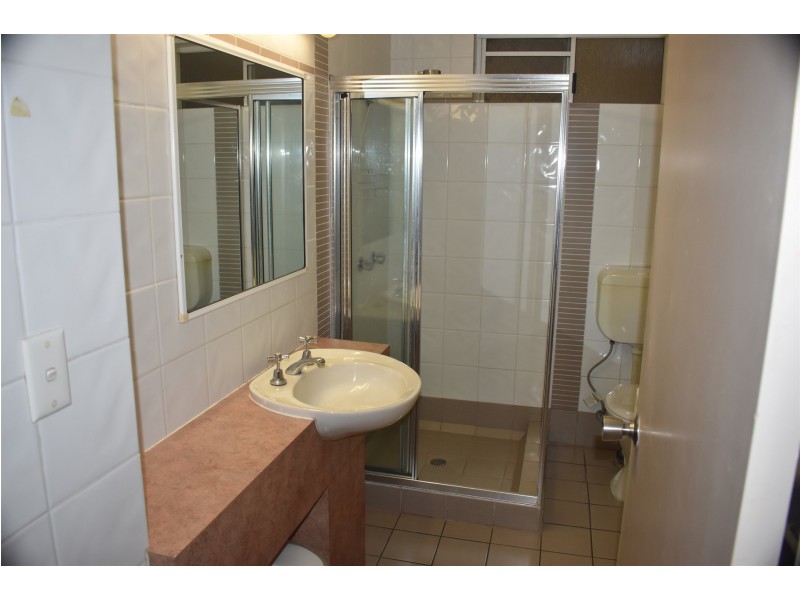 191 Mcleod Street, Cairns North QLD 4870