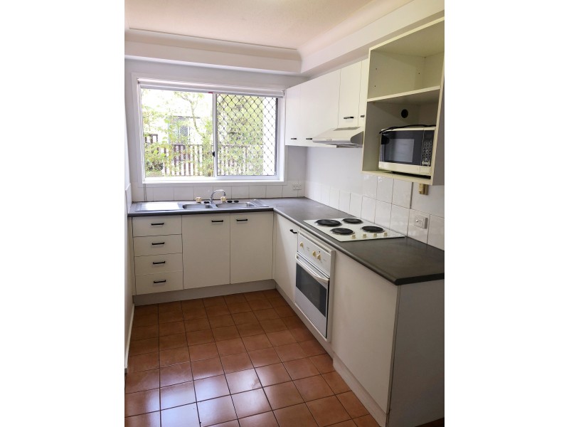 16-18 Lloyd Street, Southport QLD 4215