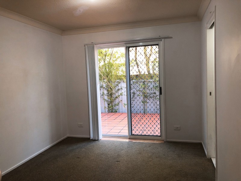 16-18 Lloyd Street, Southport QLD 4215